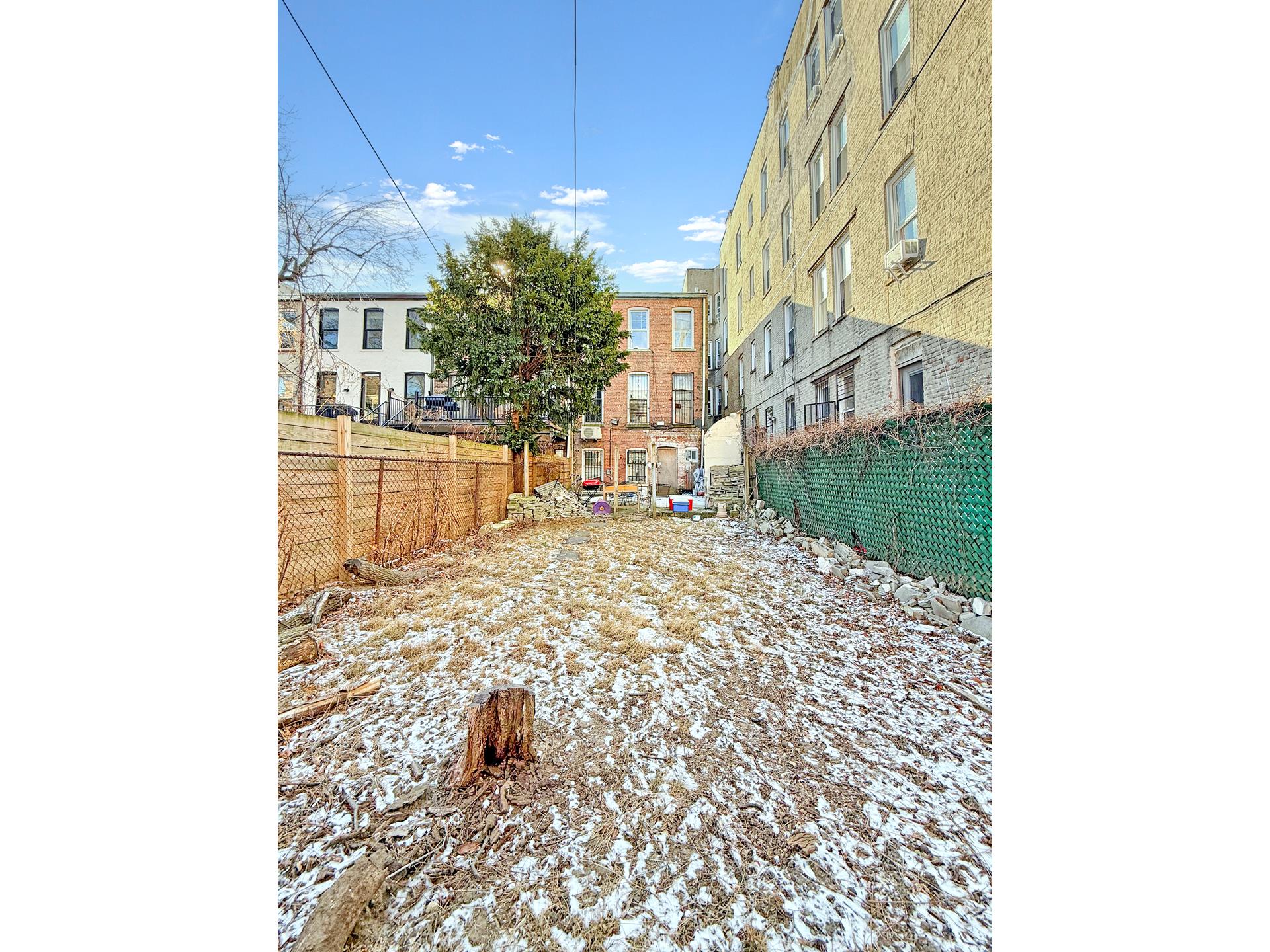 971 BERGEN Street