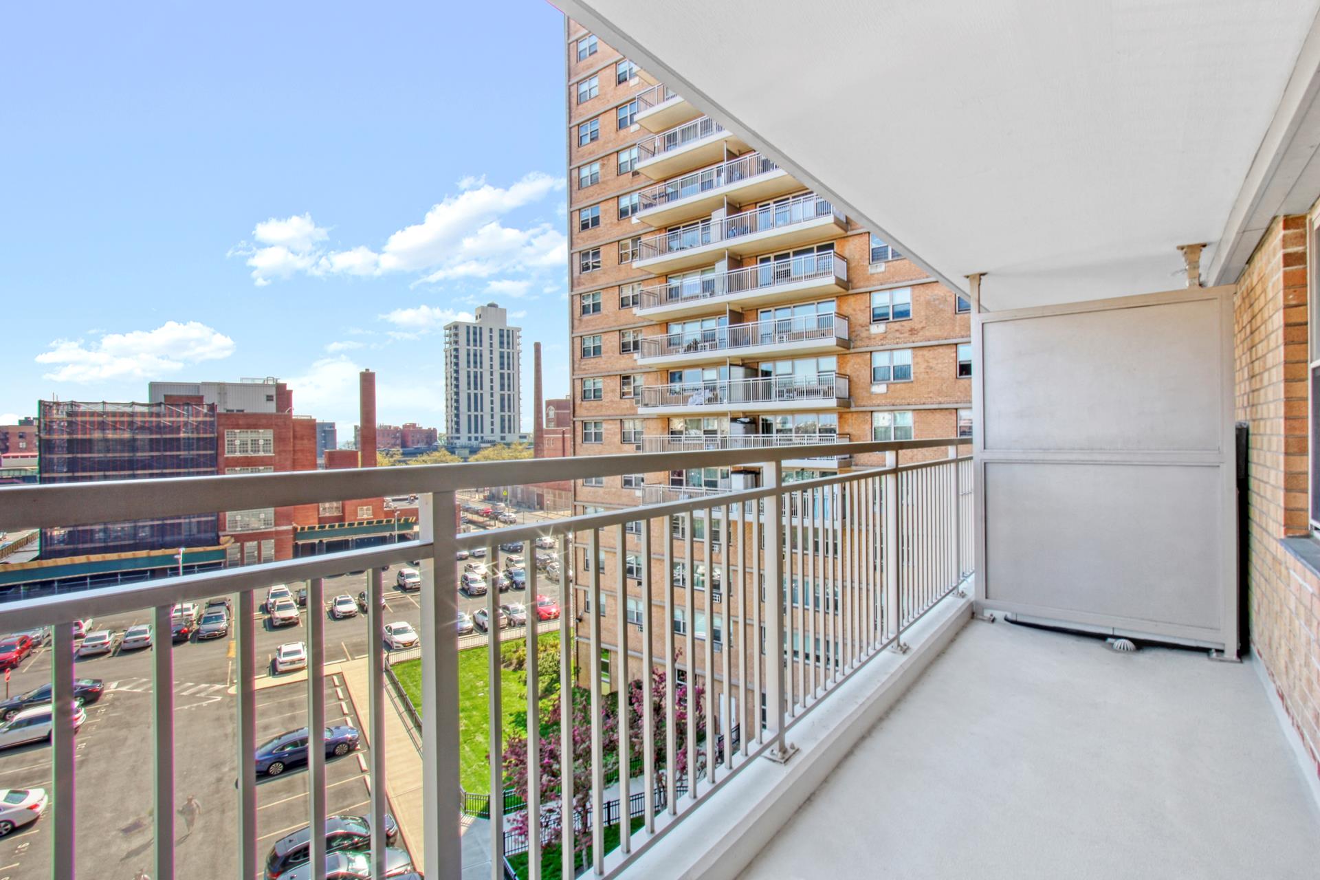 444 NEPTUNE Avenue 6R