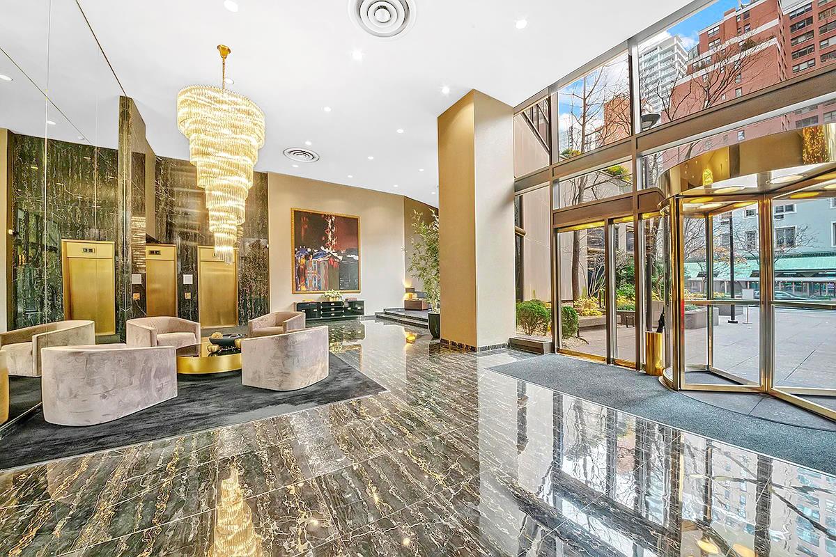 167 E 61ST Street 11B