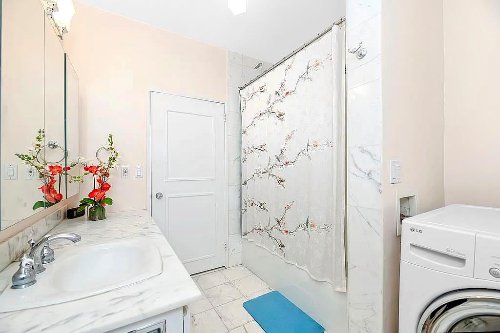 167 E 61ST Street 11B