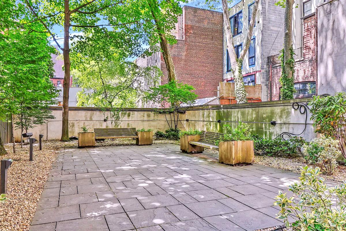 167 E 61ST Street 11B