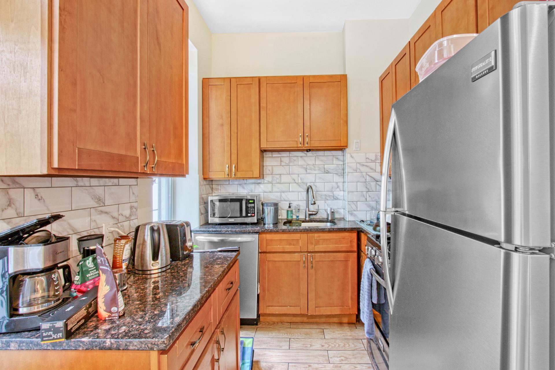 625 FRANKLIN Avenue