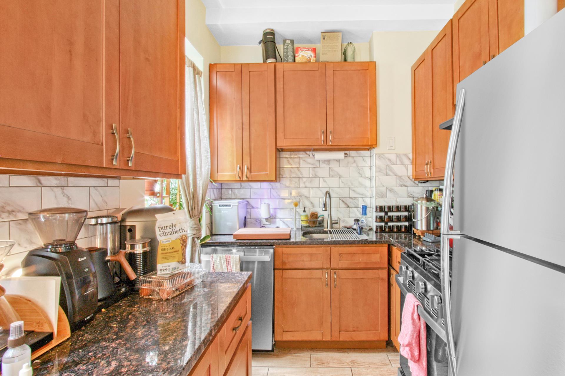 625 FRANKLIN Avenue