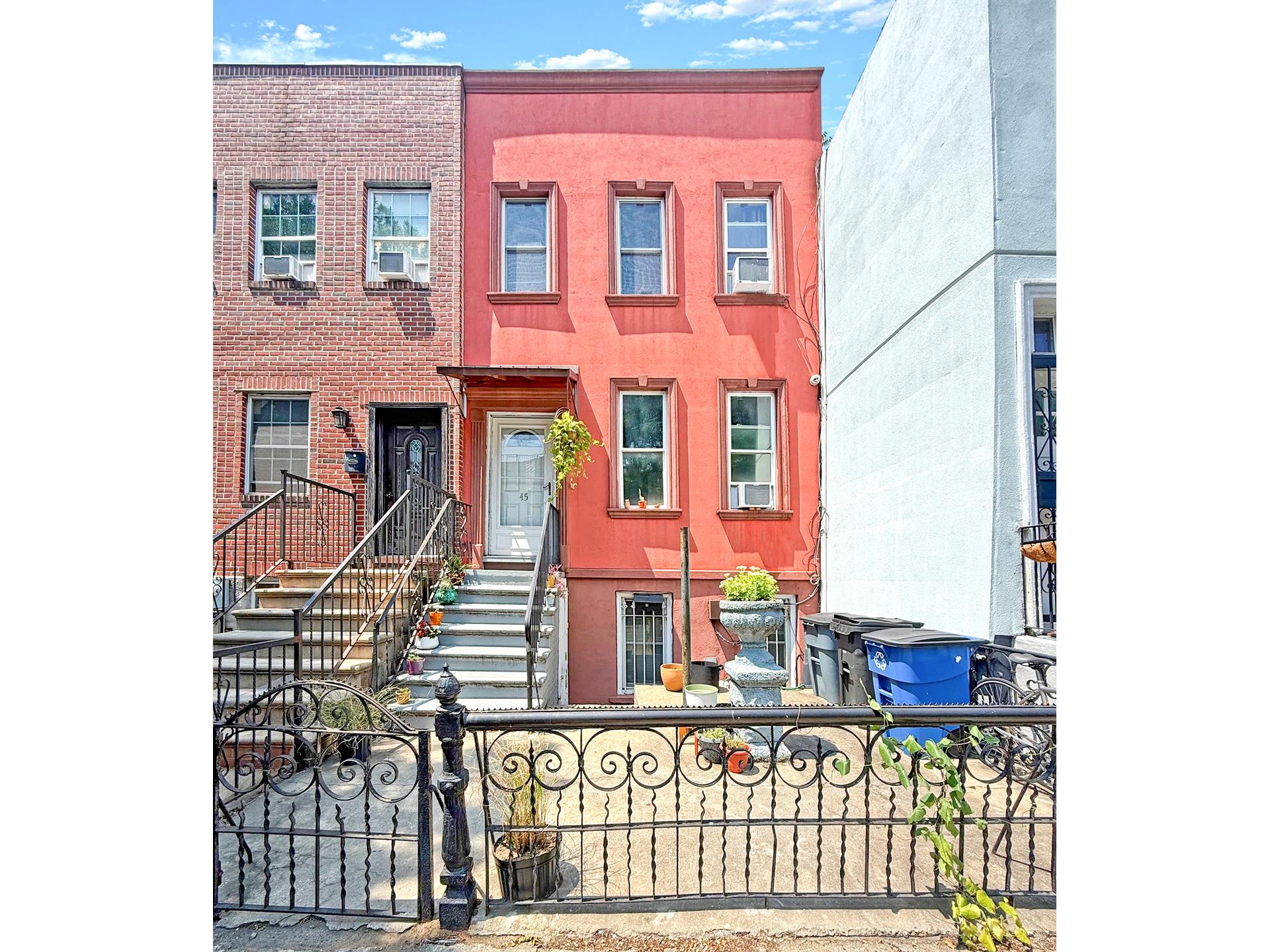 45 PILLING Street