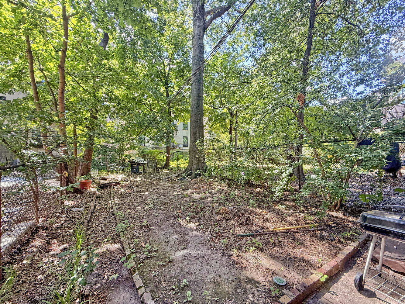 614 ST JOHNS Place