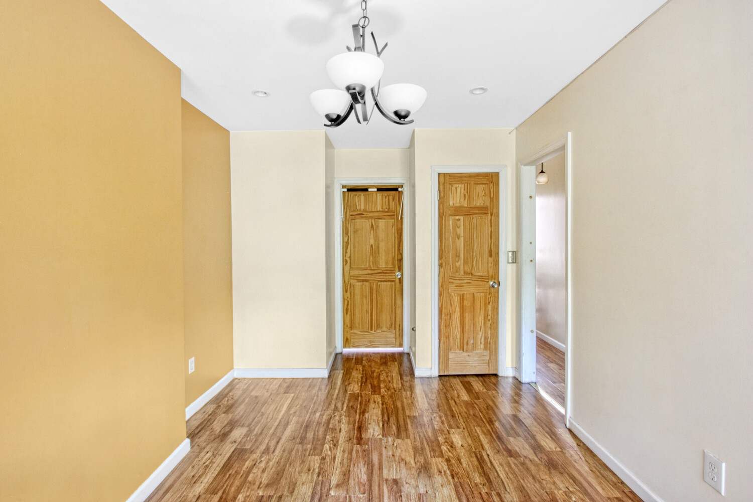 614 ST JOHNS Place