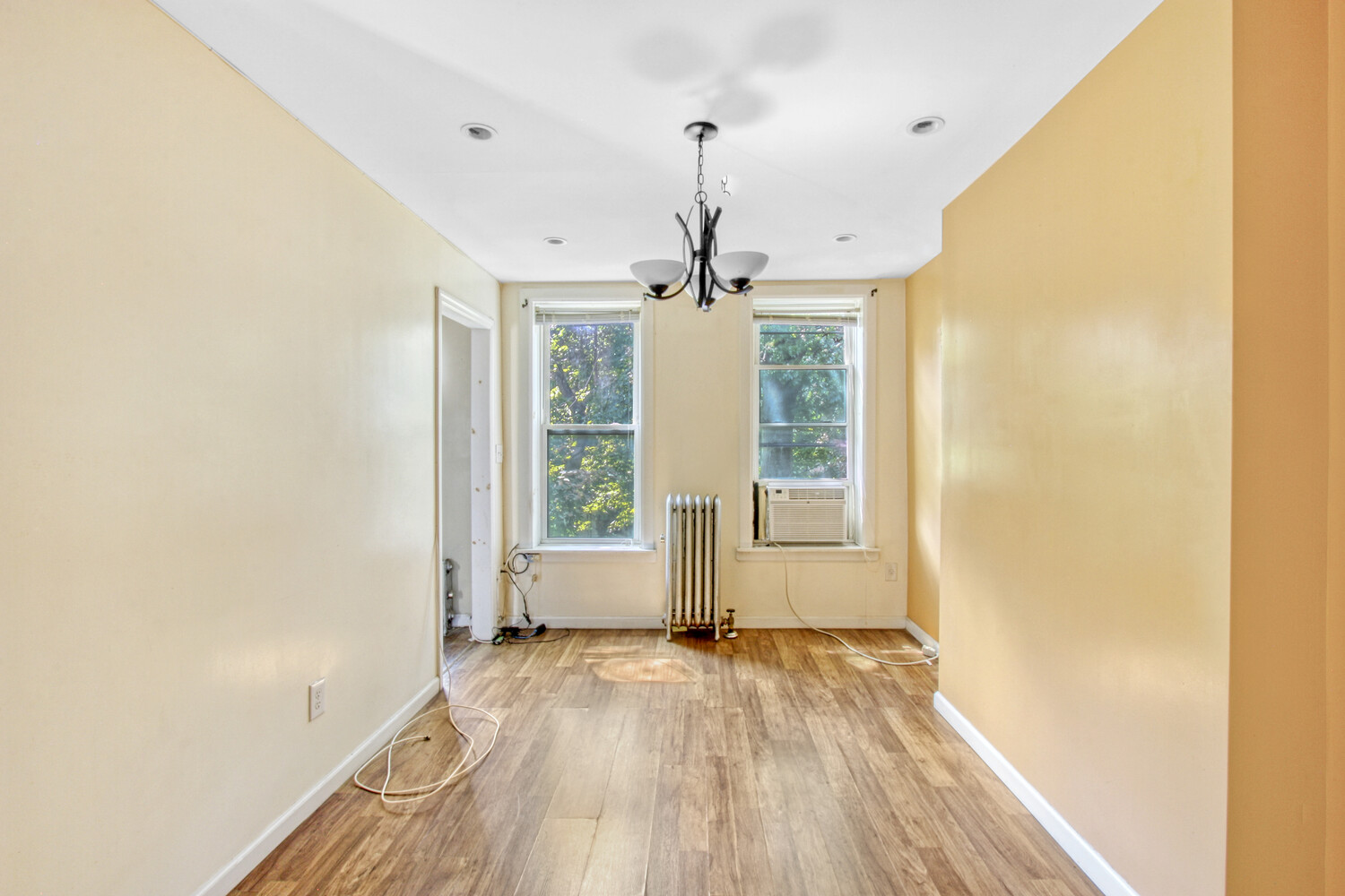 614 ST JOHNS Place