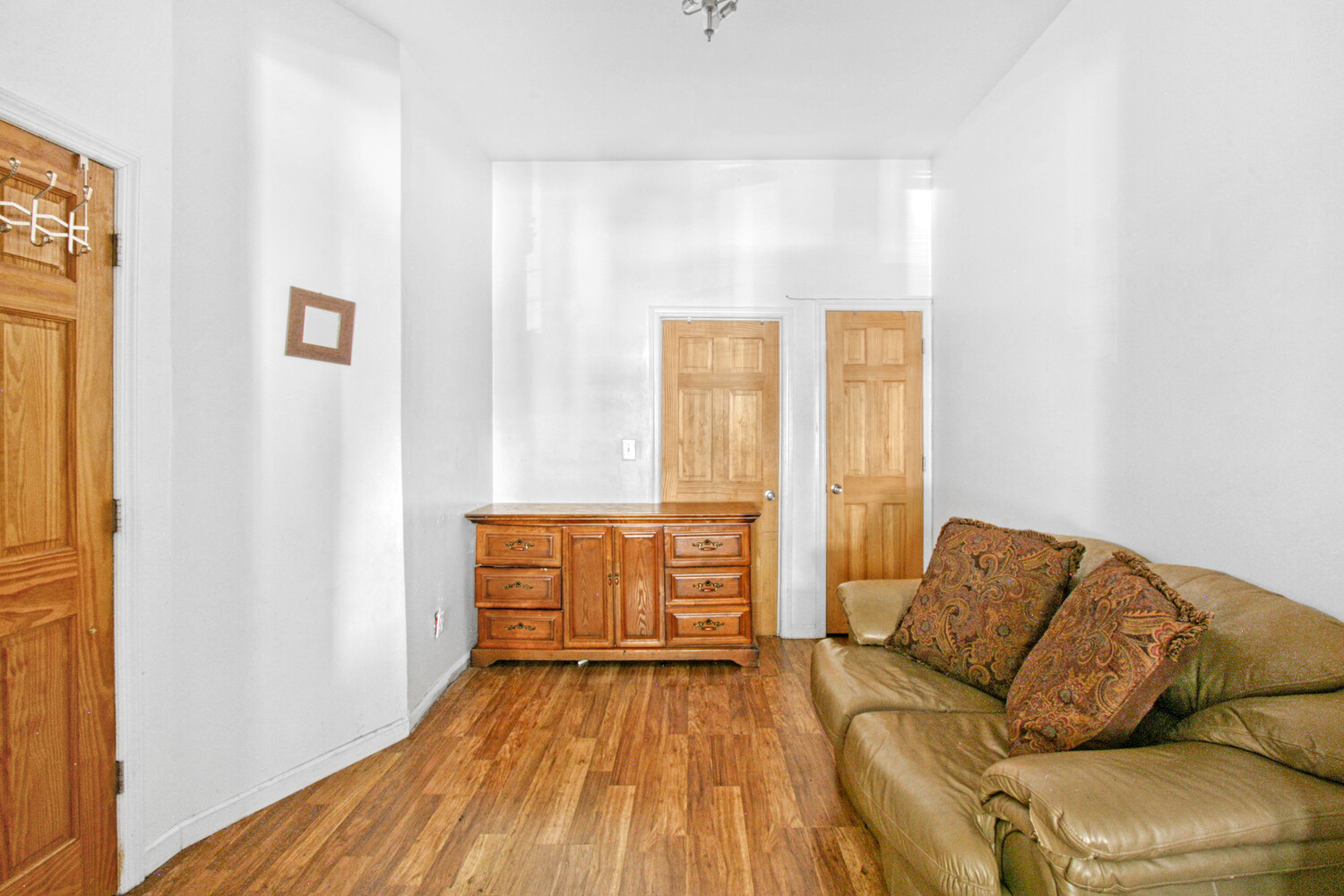 614 ST JOHNS Place