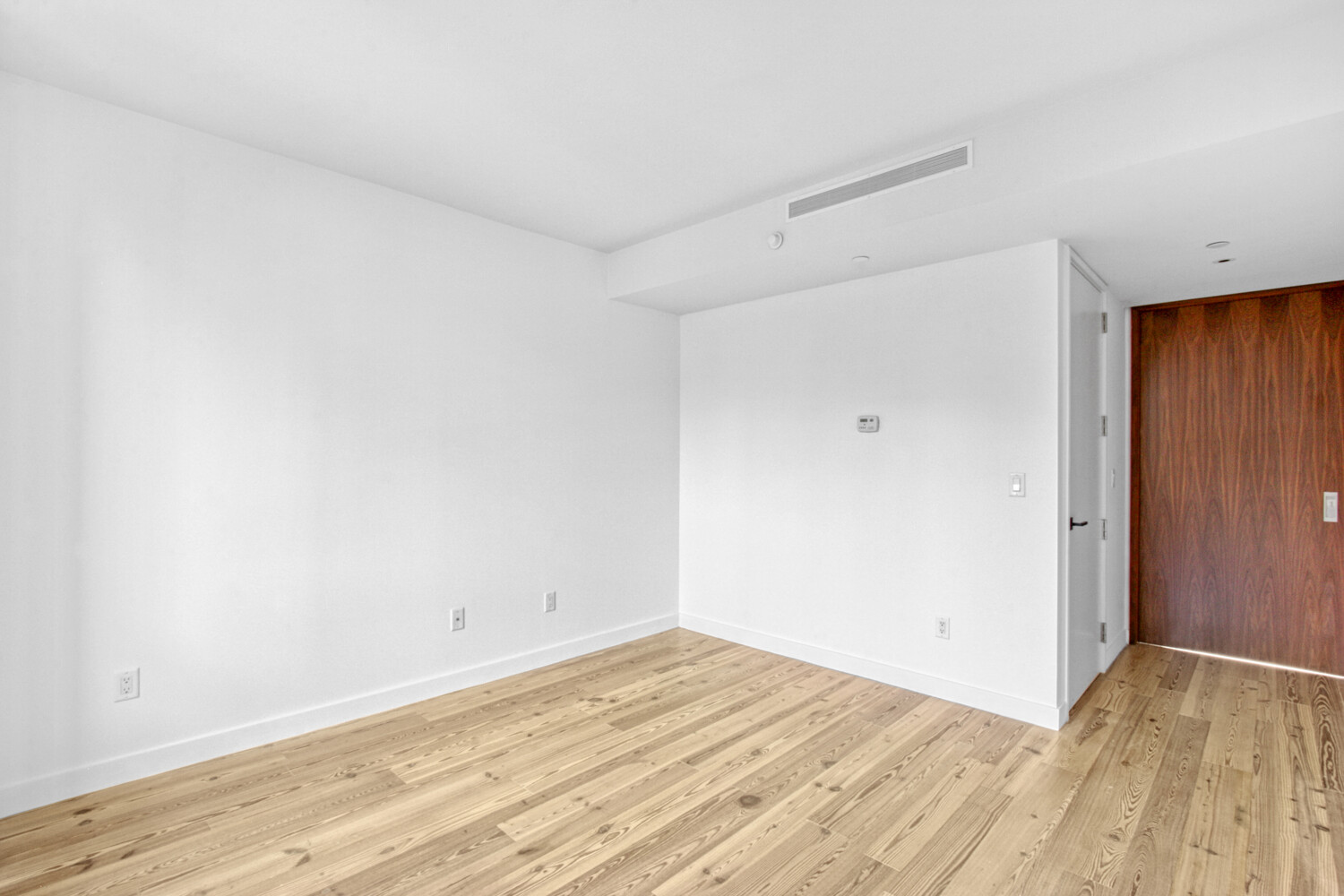 90 FURMAN Street N805