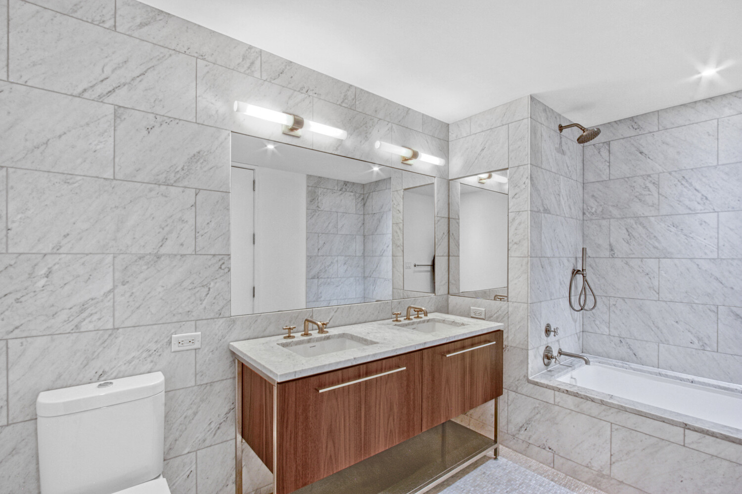 90 FURMAN Street N805