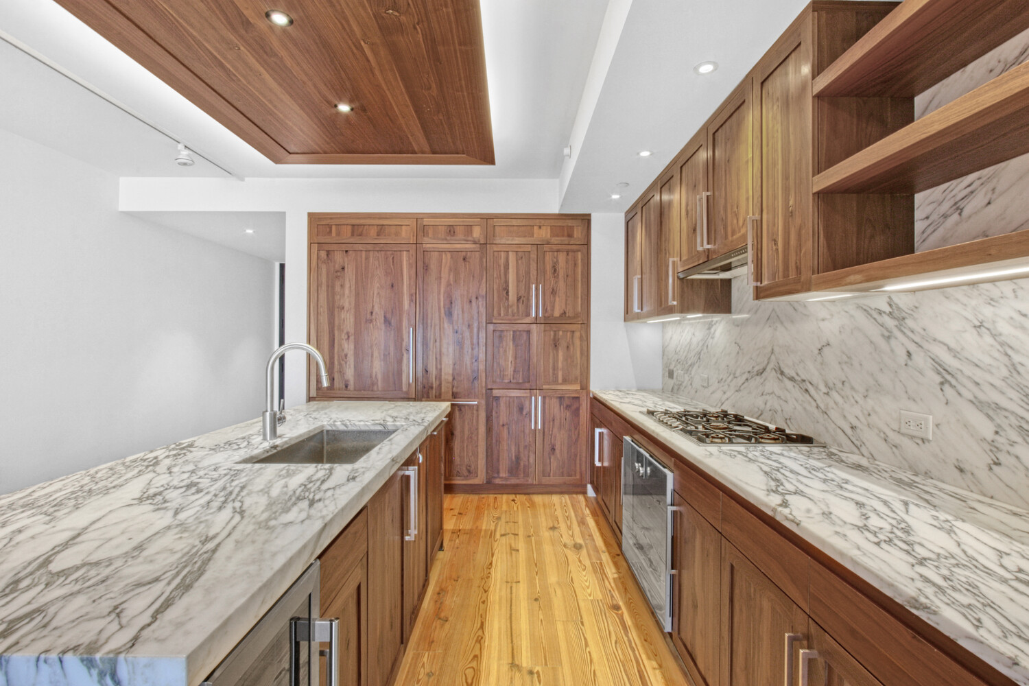 90 FURMAN Street N805