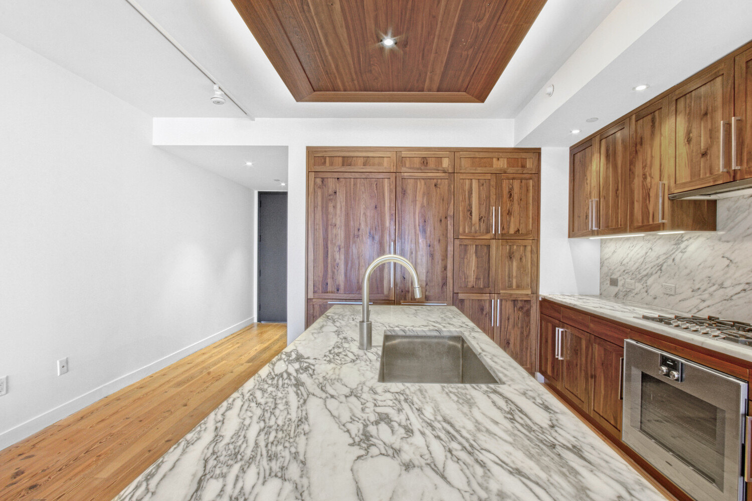 90 FURMAN Street N805