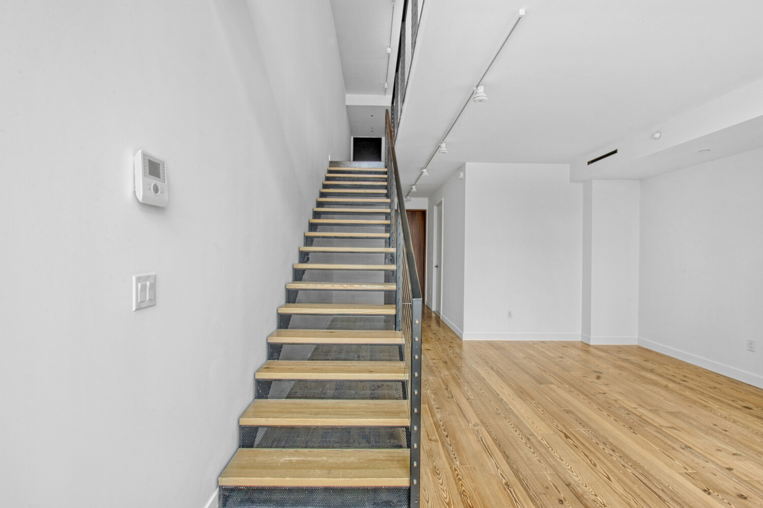 90 FURMAN Street N805