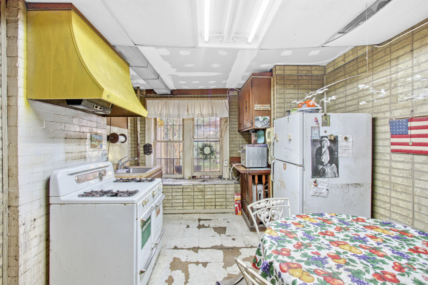 426 MAC DONOUGH Street