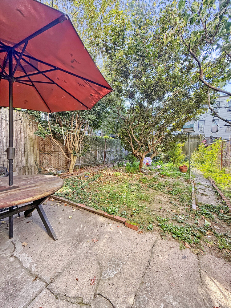 426 MAC DONOUGH Street