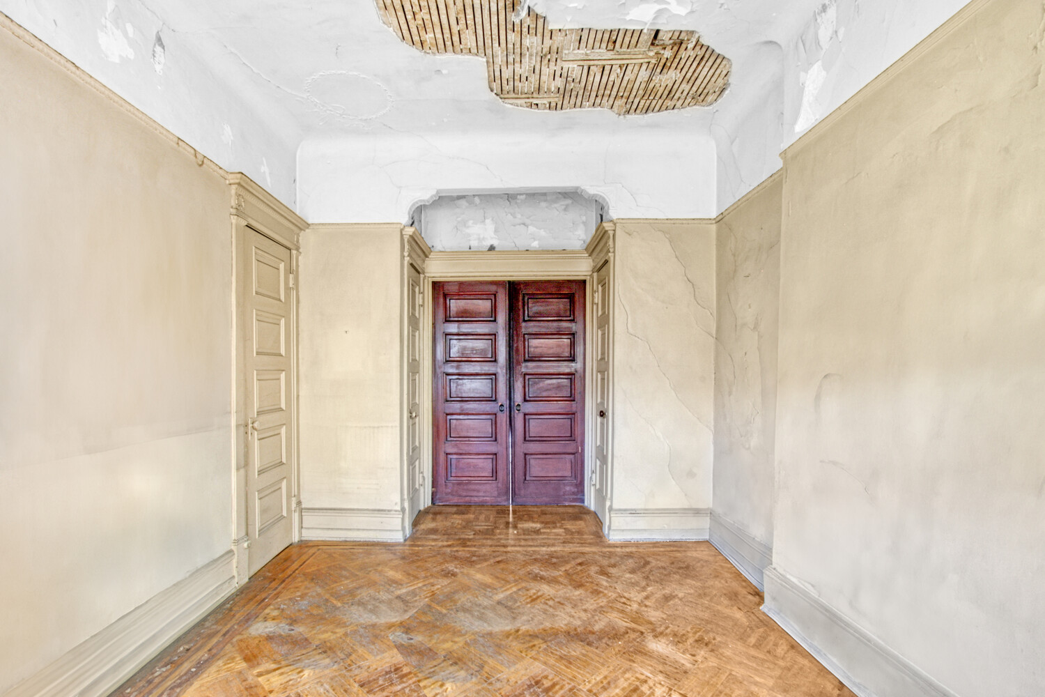 426 MAC DONOUGH Street