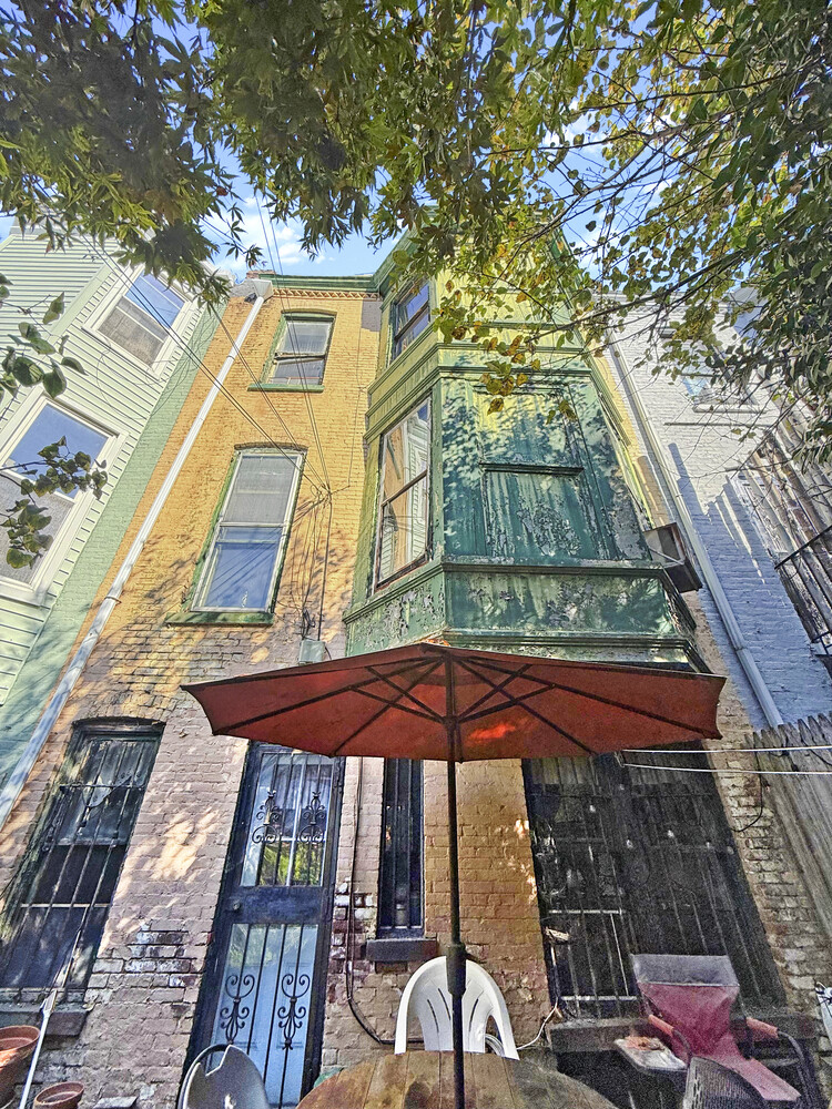 426 MAC DONOUGH Street