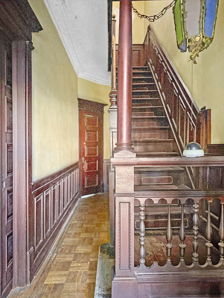 426 MAC DONOUGH Street