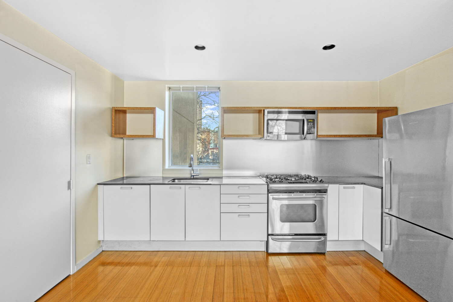 515 5TH Avenue 3C