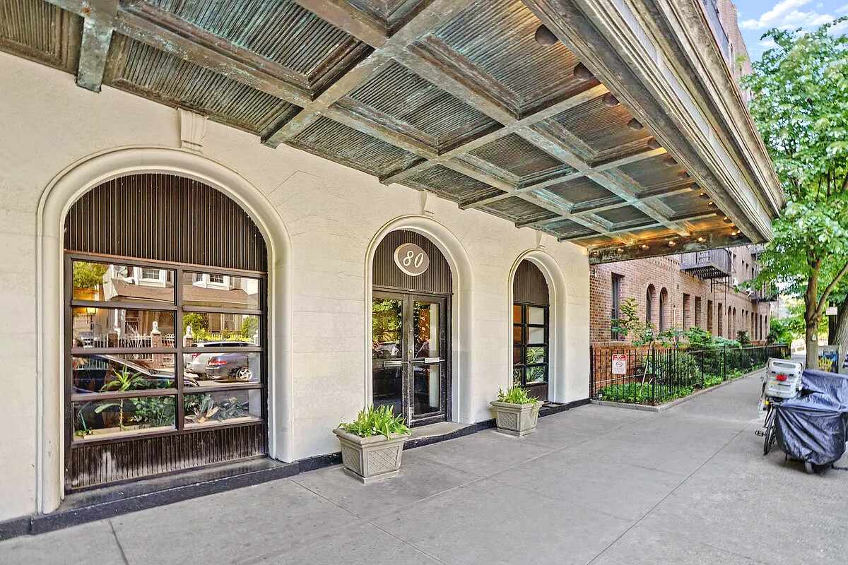 80 WINTHROP Street L5