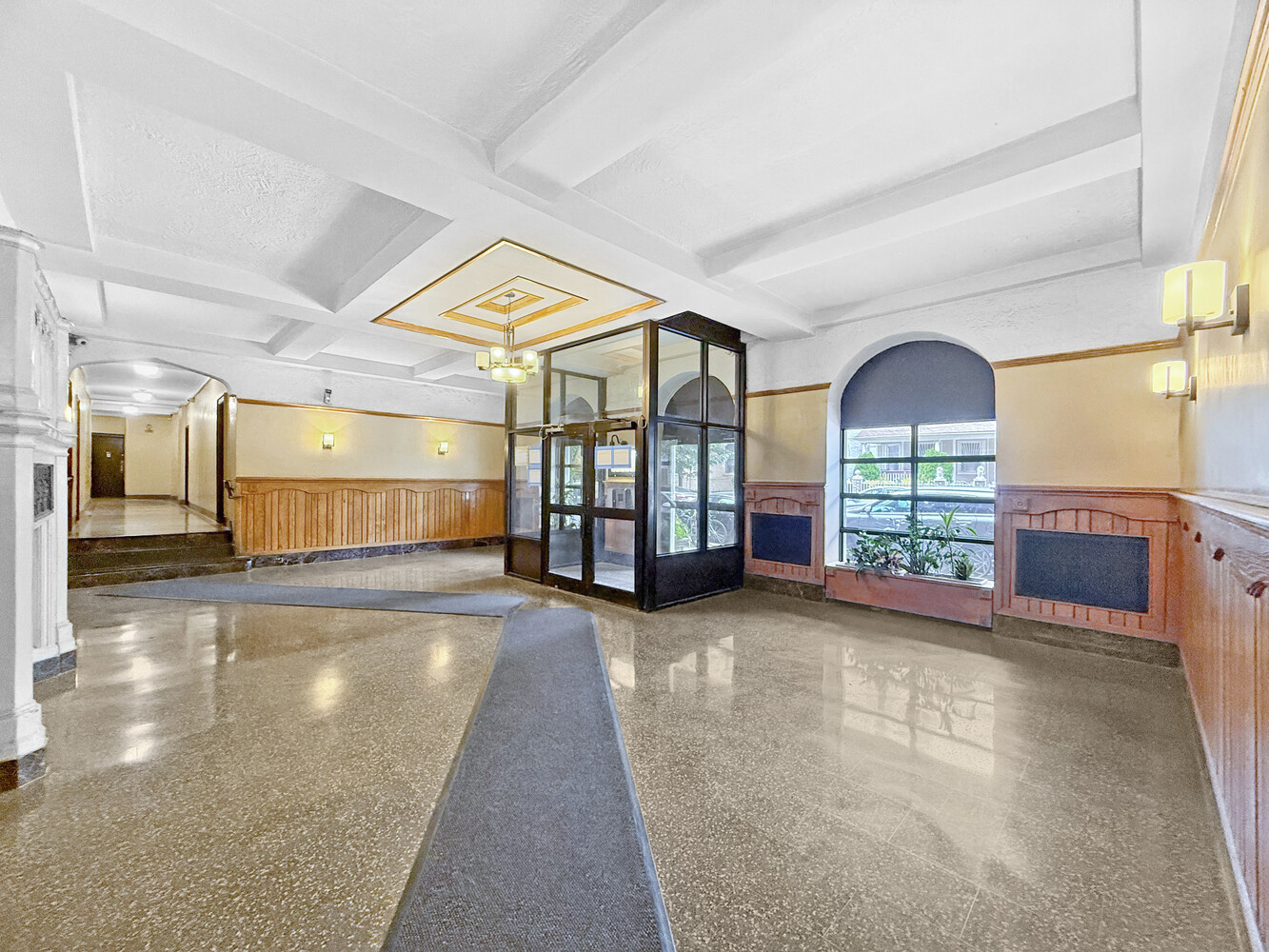 80 WINTHROP Street L5