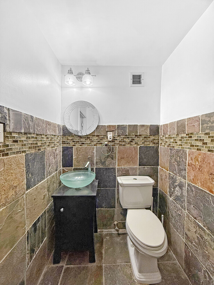 1126 HERKIMER Street 1