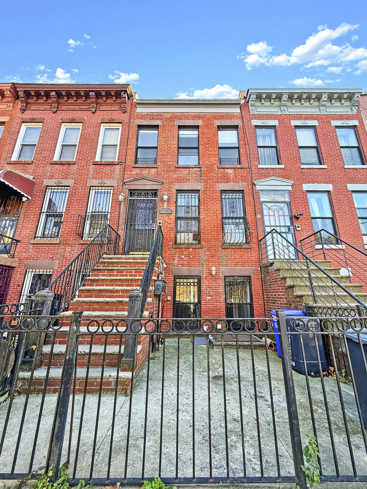 1126 HERKIMER Street 1