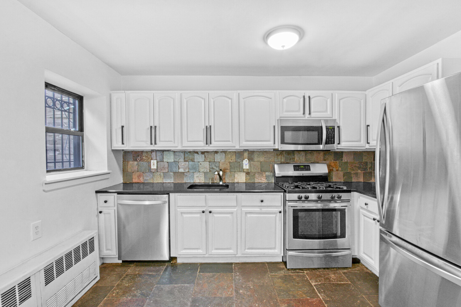 1126 HERKIMER Street 1