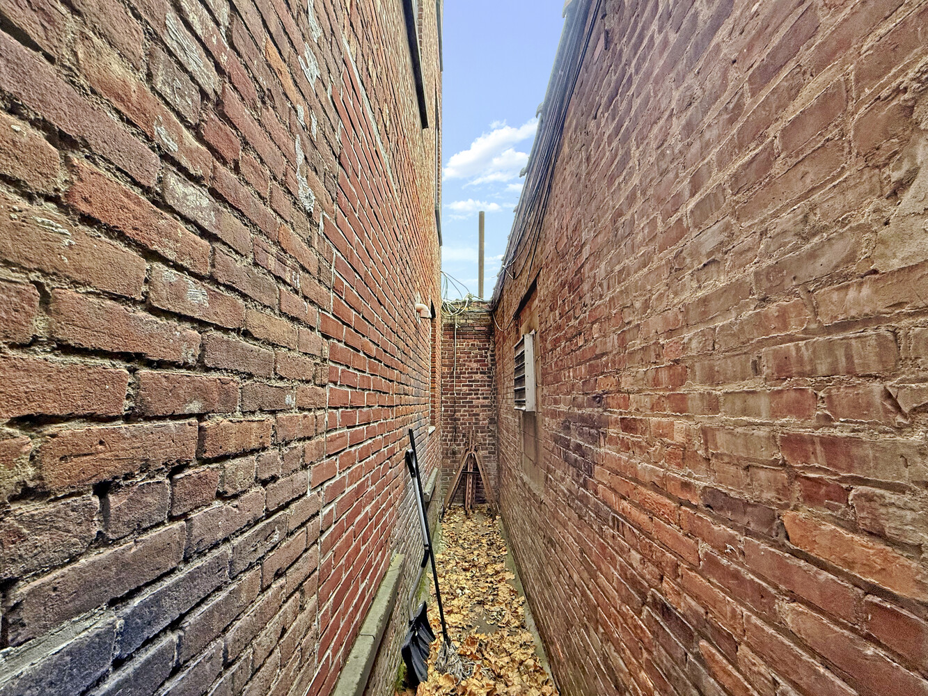 67 UNDERHILL Avenue MIXED_USE