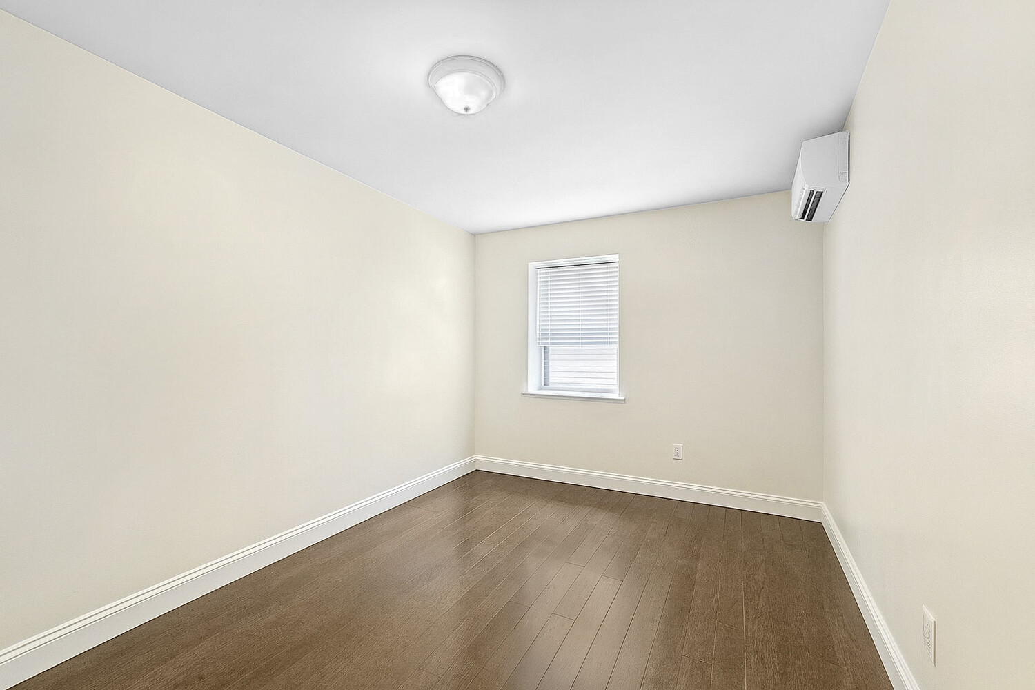 67 UNDERHILL Avenue MIXED_USE