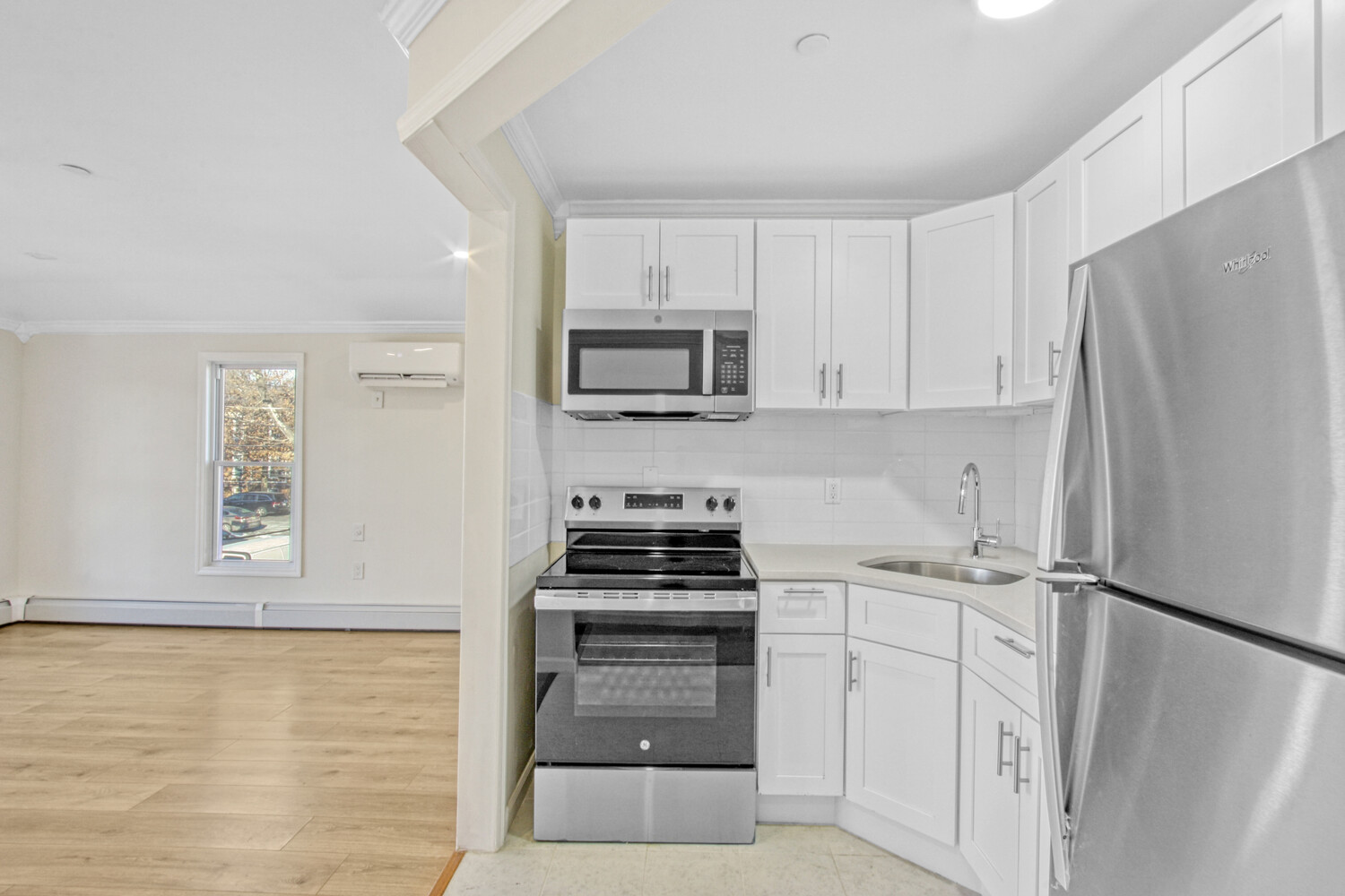 33 HALE Avenue