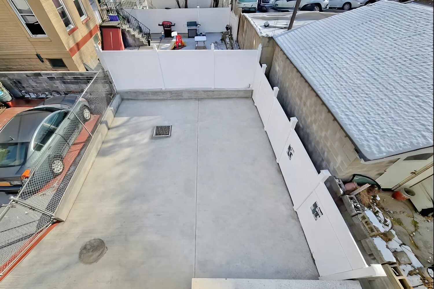33 HALE Avenue