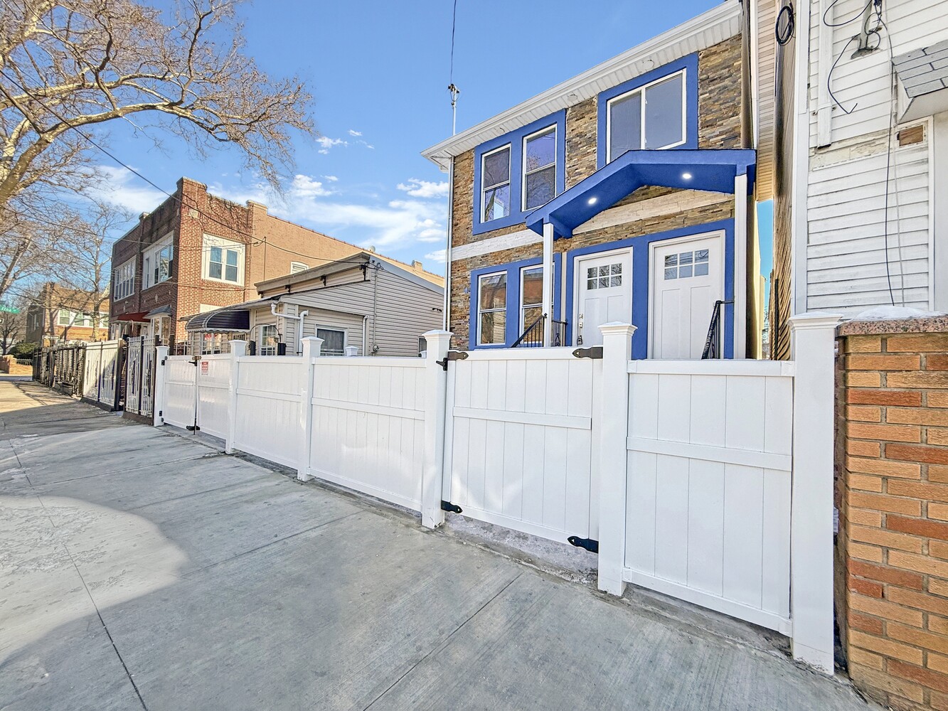 33 HALE Avenue