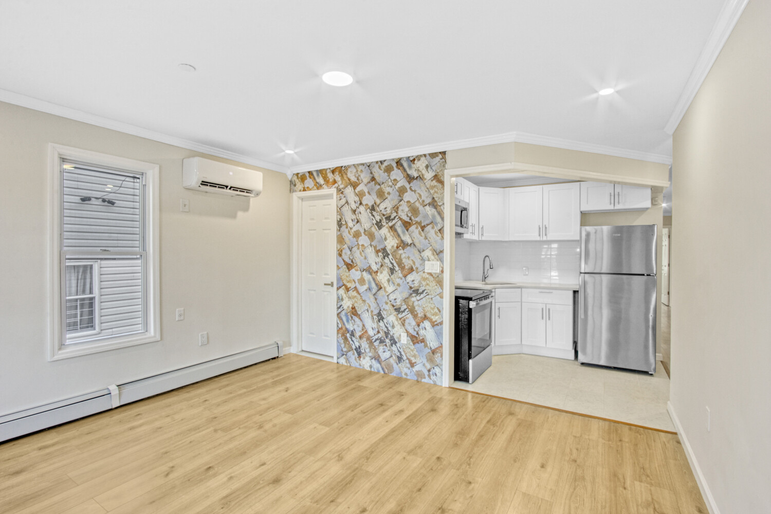 33 HALE Avenue