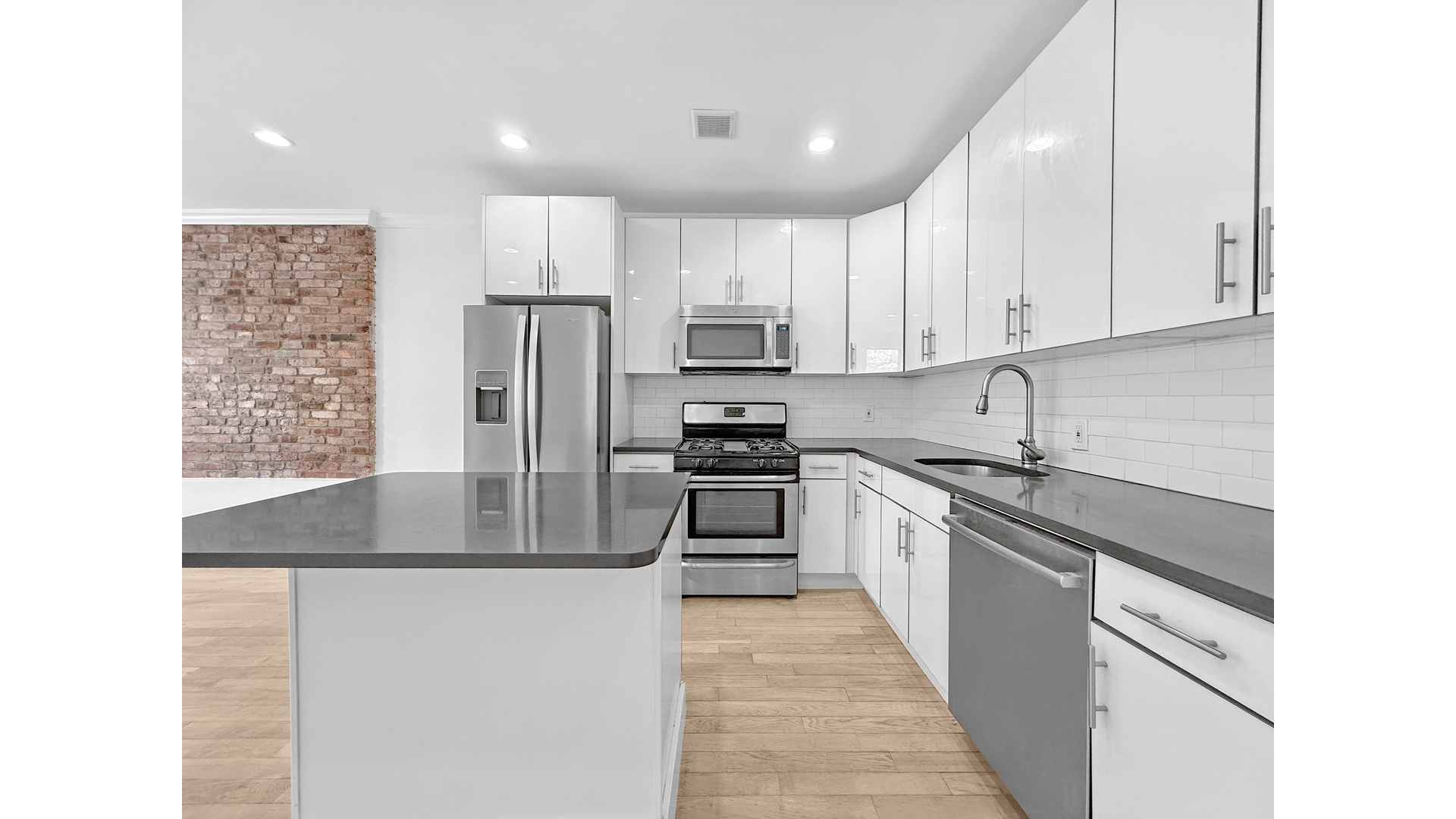 1592 ST MARKS Avenue 1