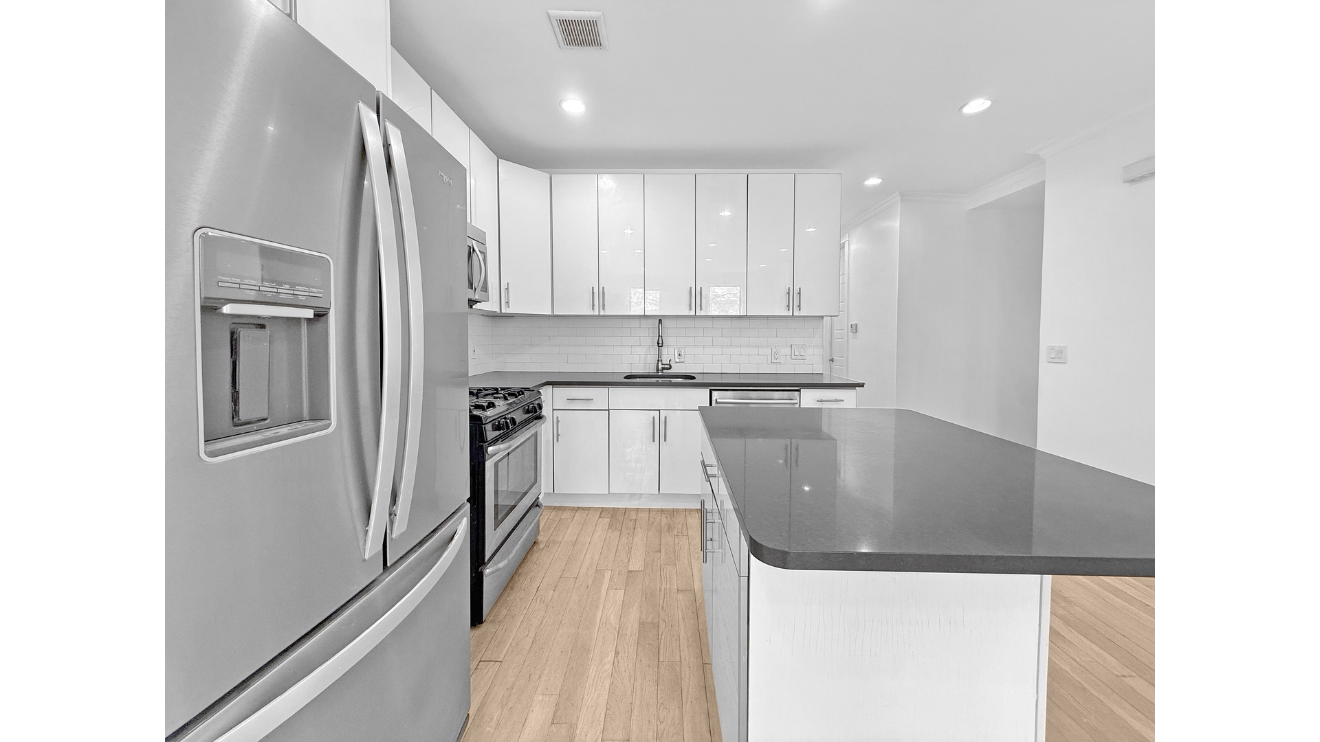 1592 ST MARKS Avenue 1