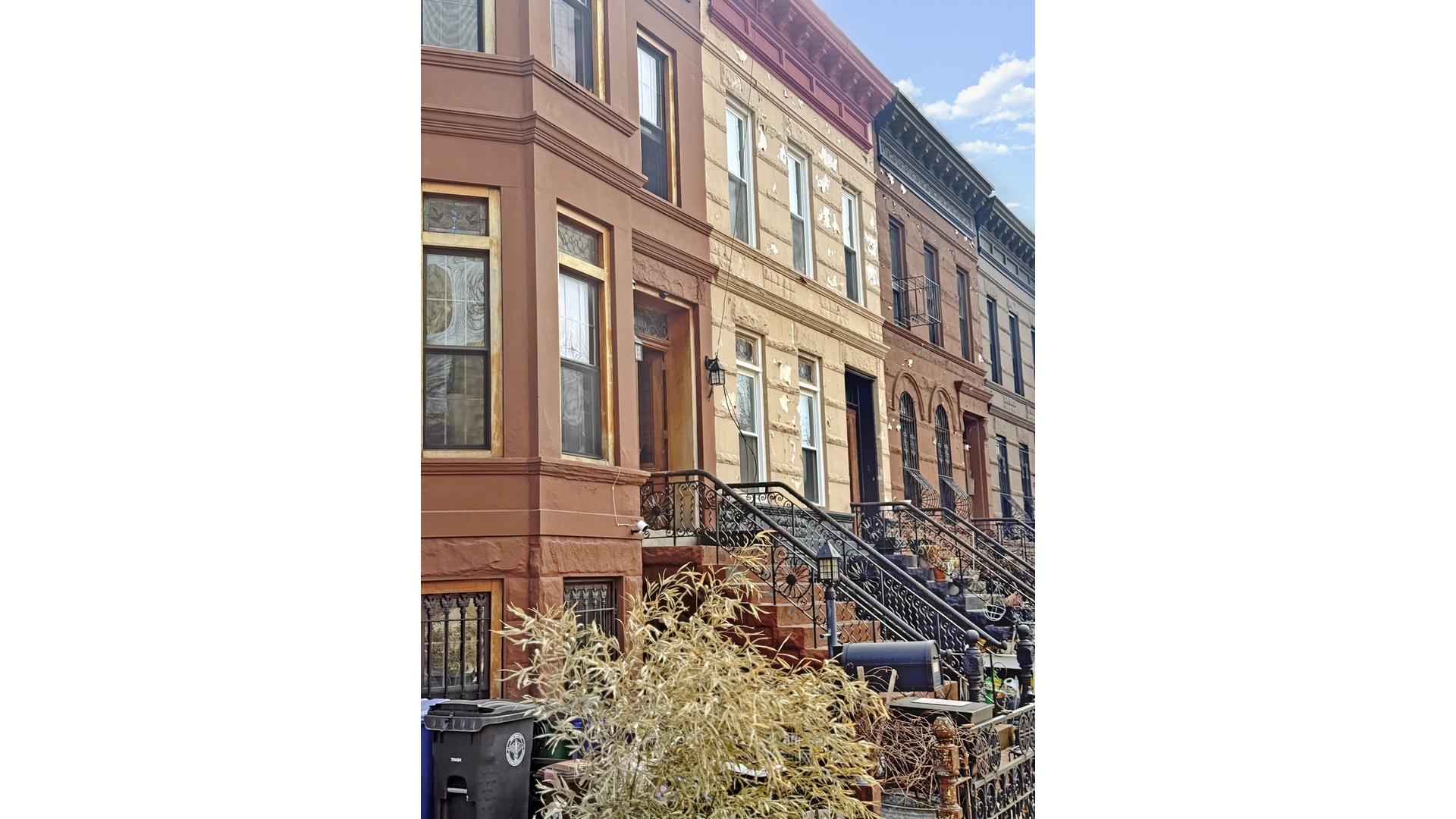 916 PUTNAM Avenue