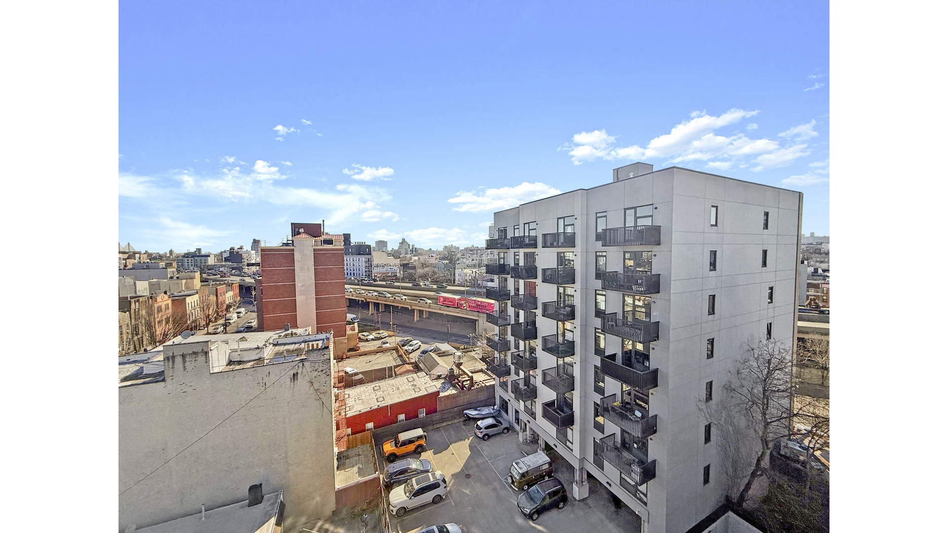 526 UNION Avenue PH5