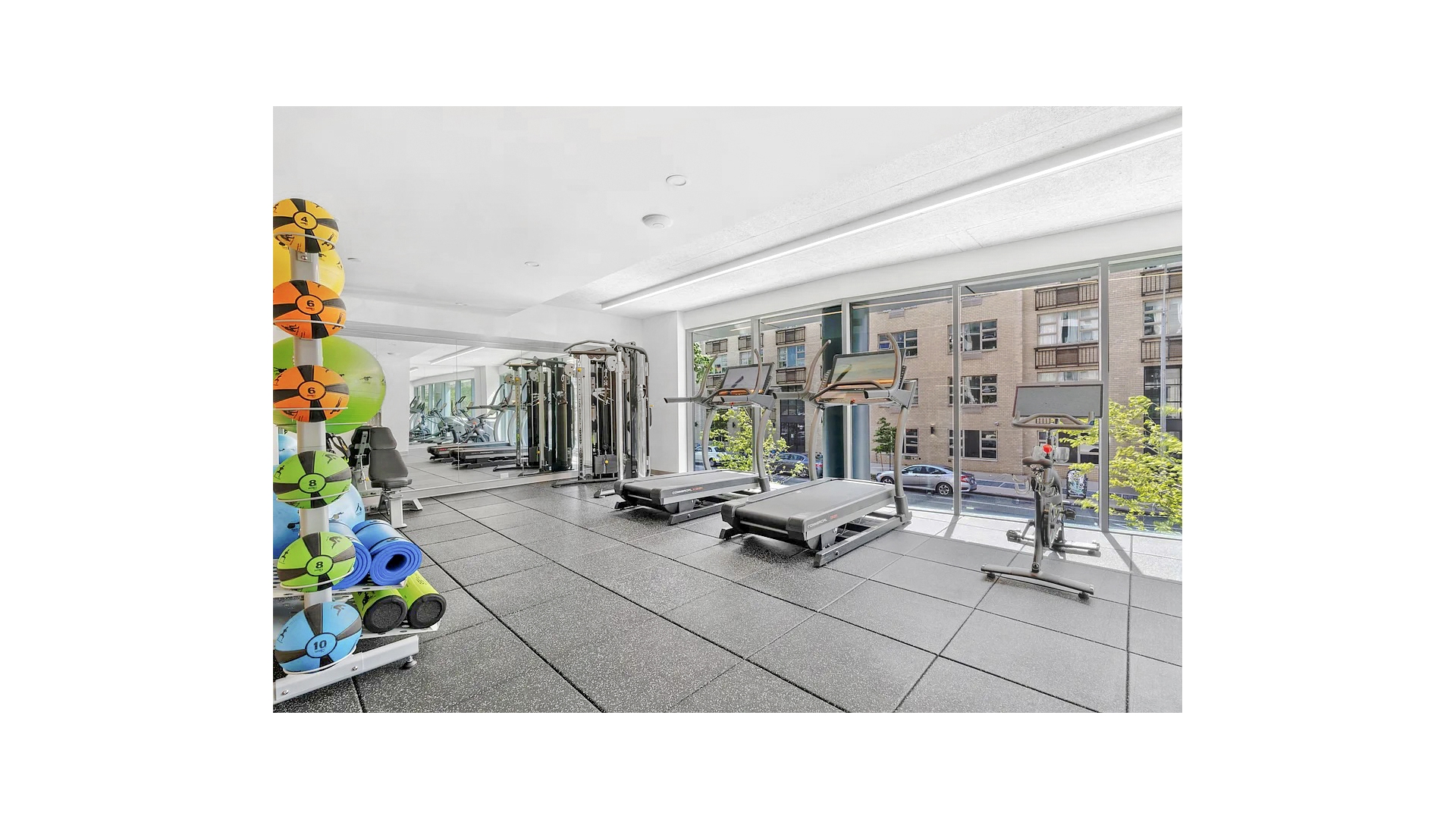 526 UNION Avenue PH5