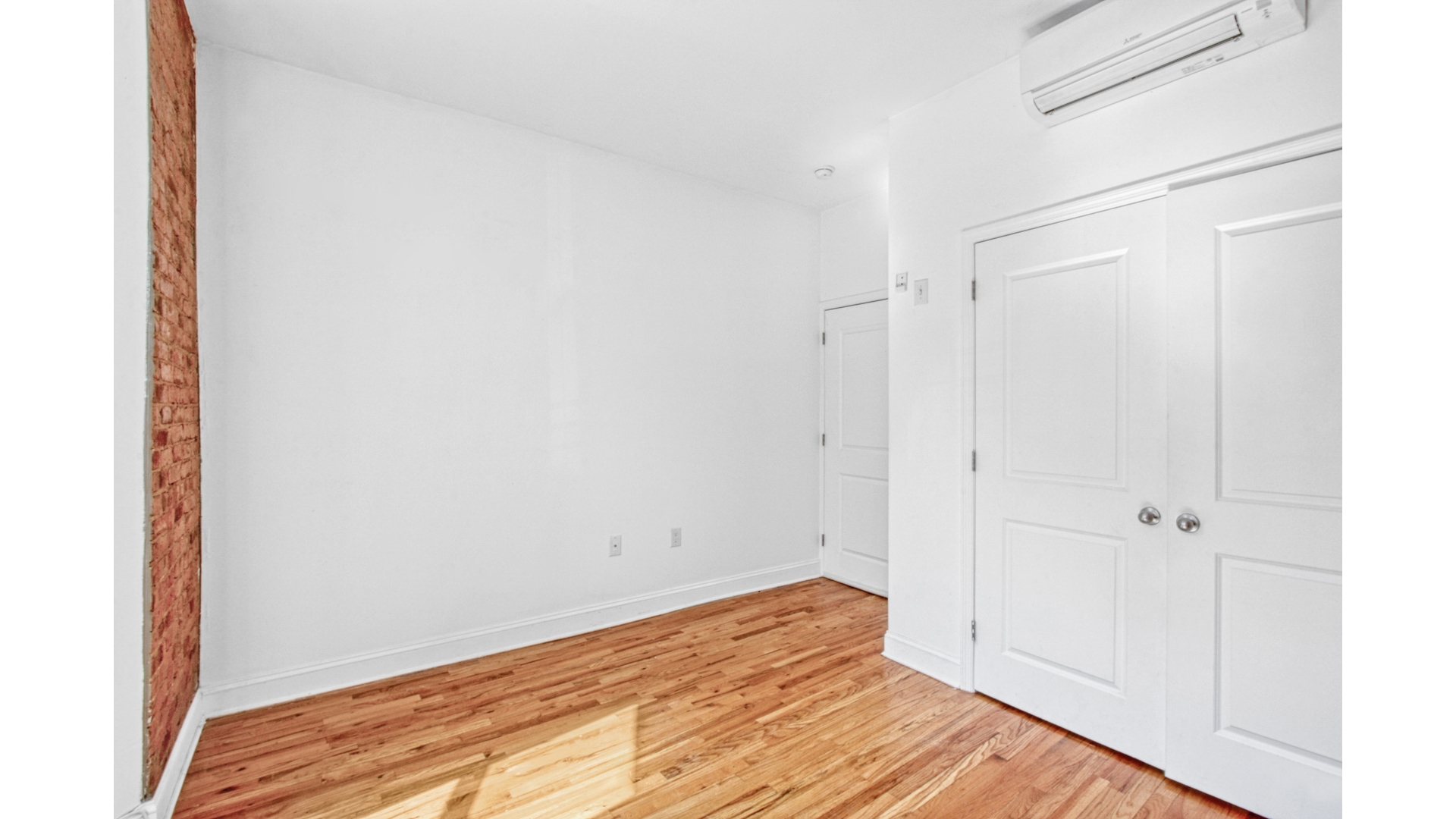 907 JEFFERSON Avenue