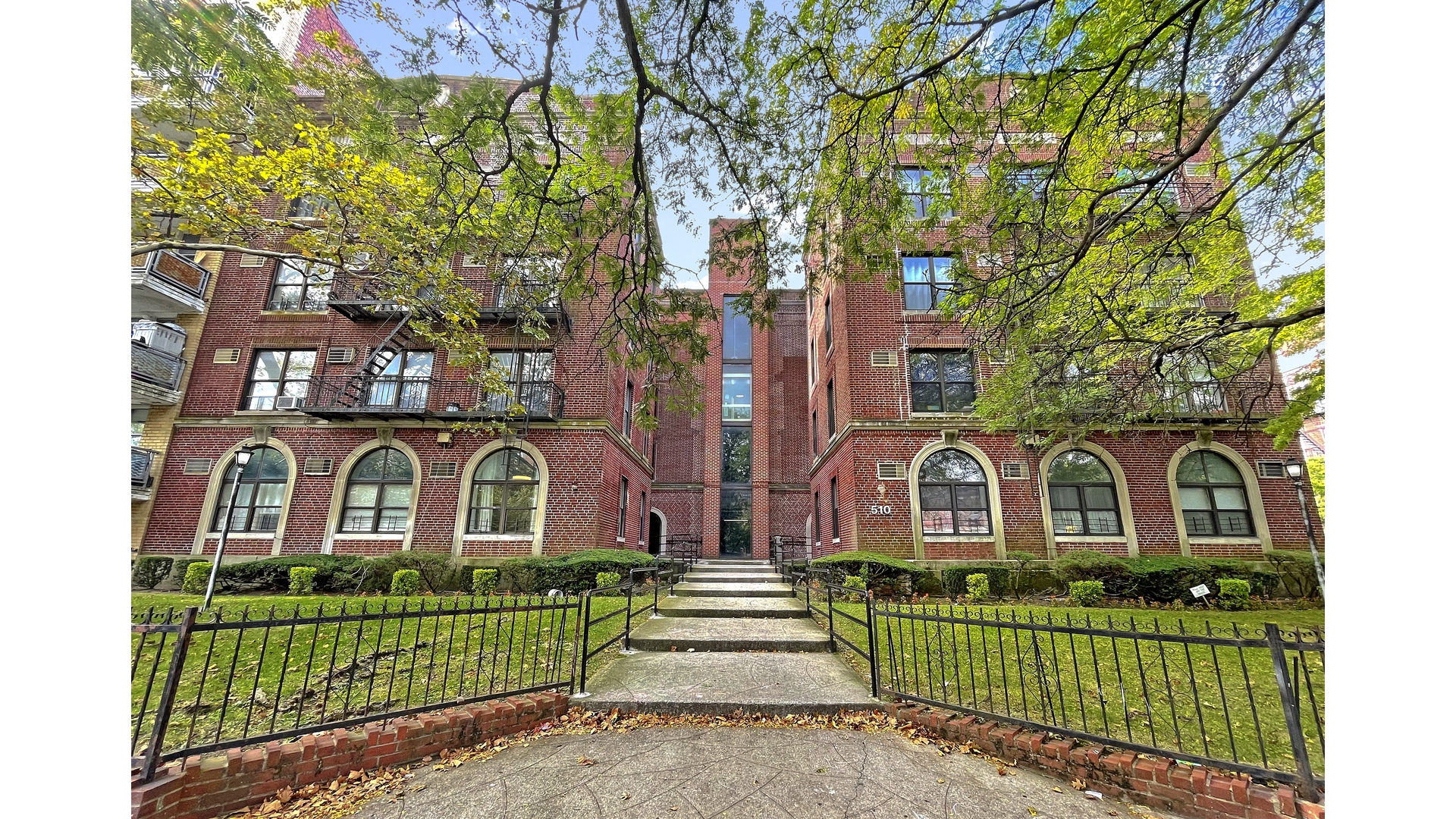 510 OCEAN Parkway 2H