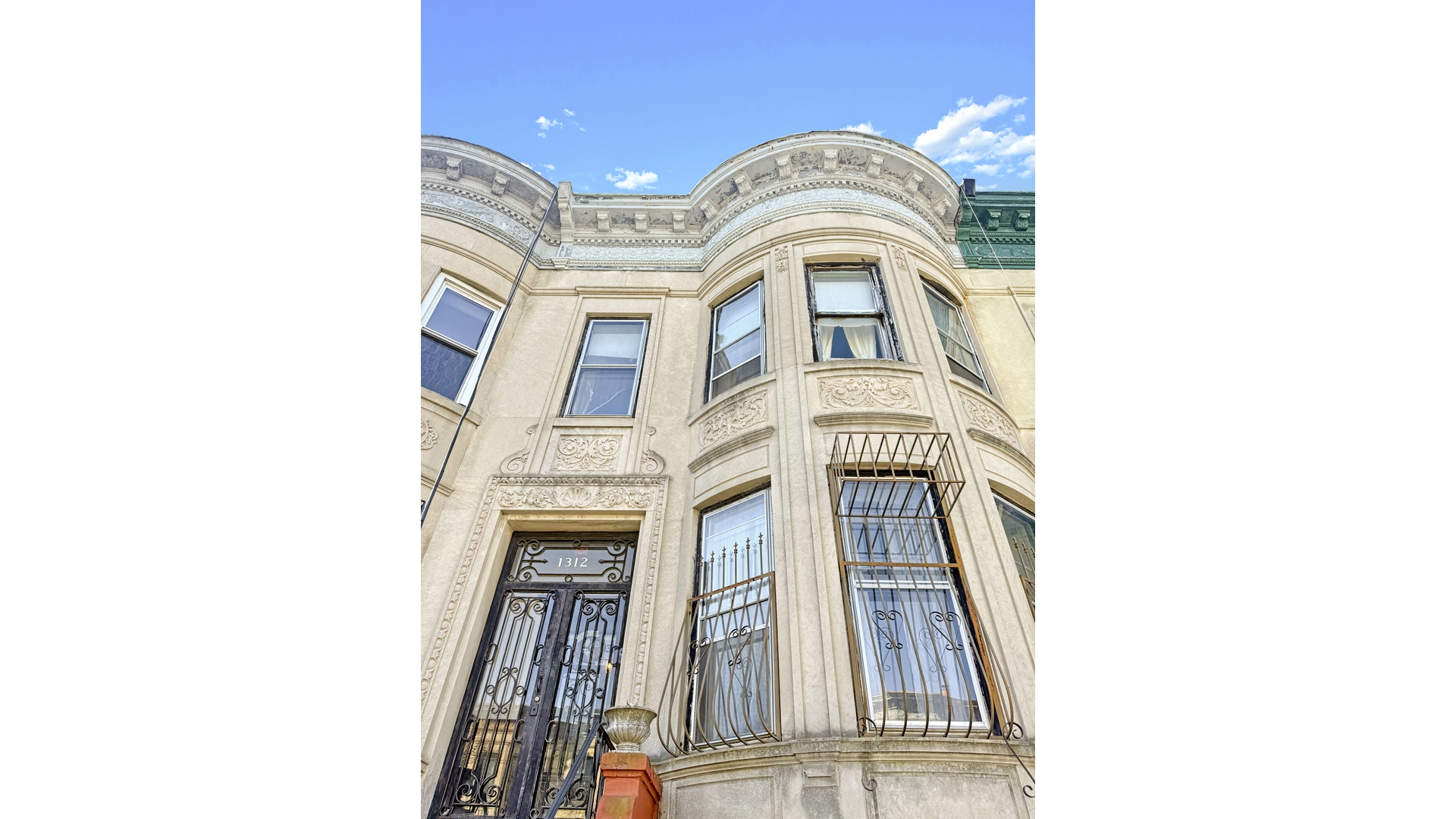 1312 UNION Street