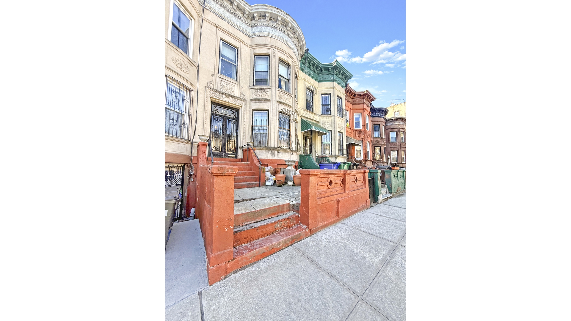 1312 UNION Street