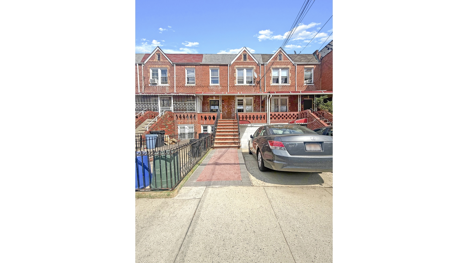 211 E 56TH Street