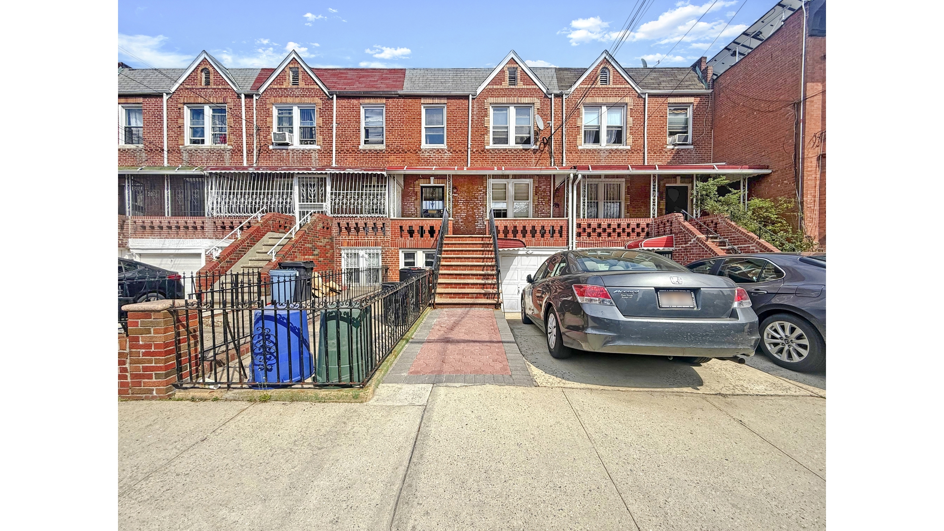211 E 56TH Street