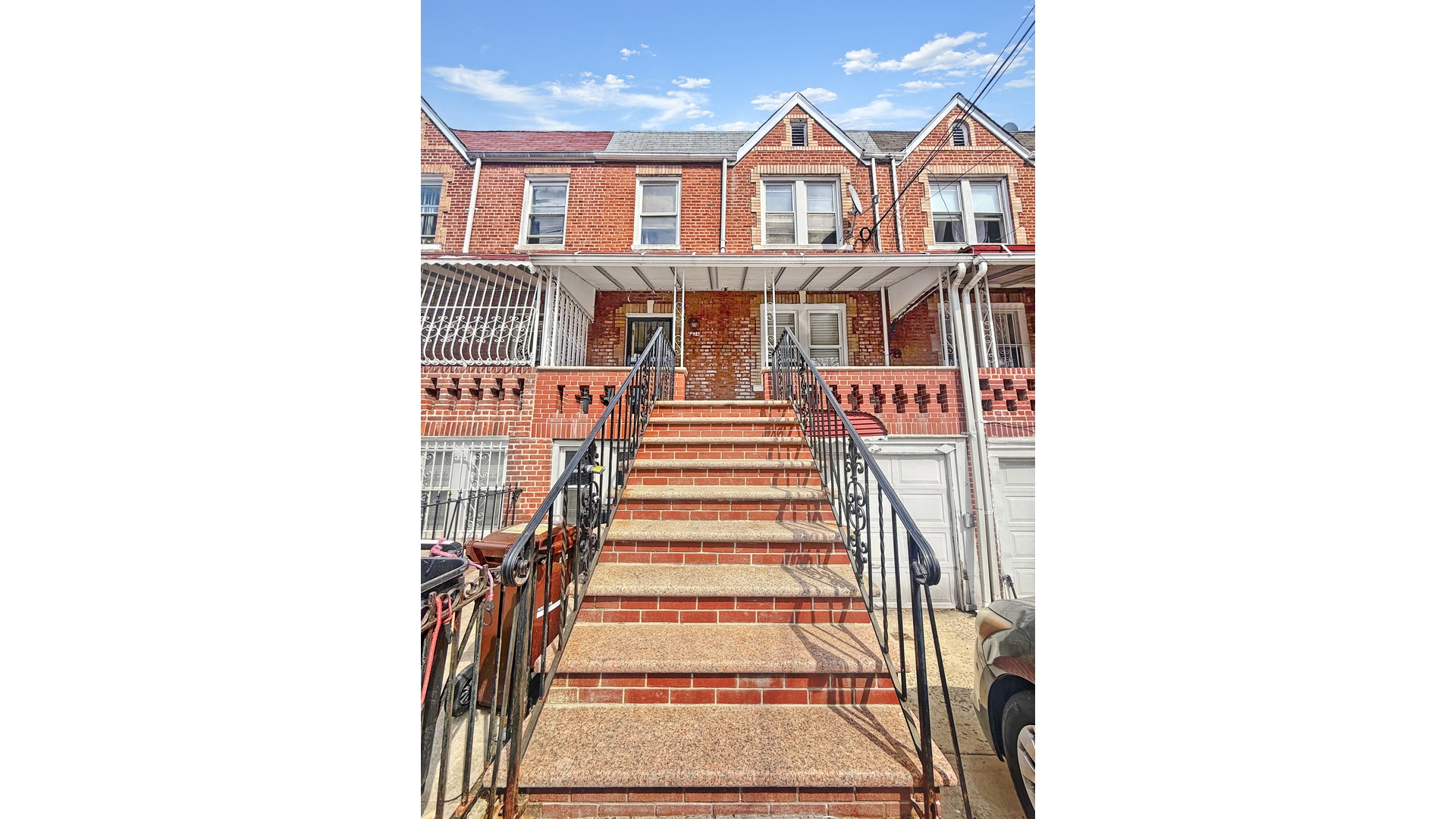 211 E 56TH Street