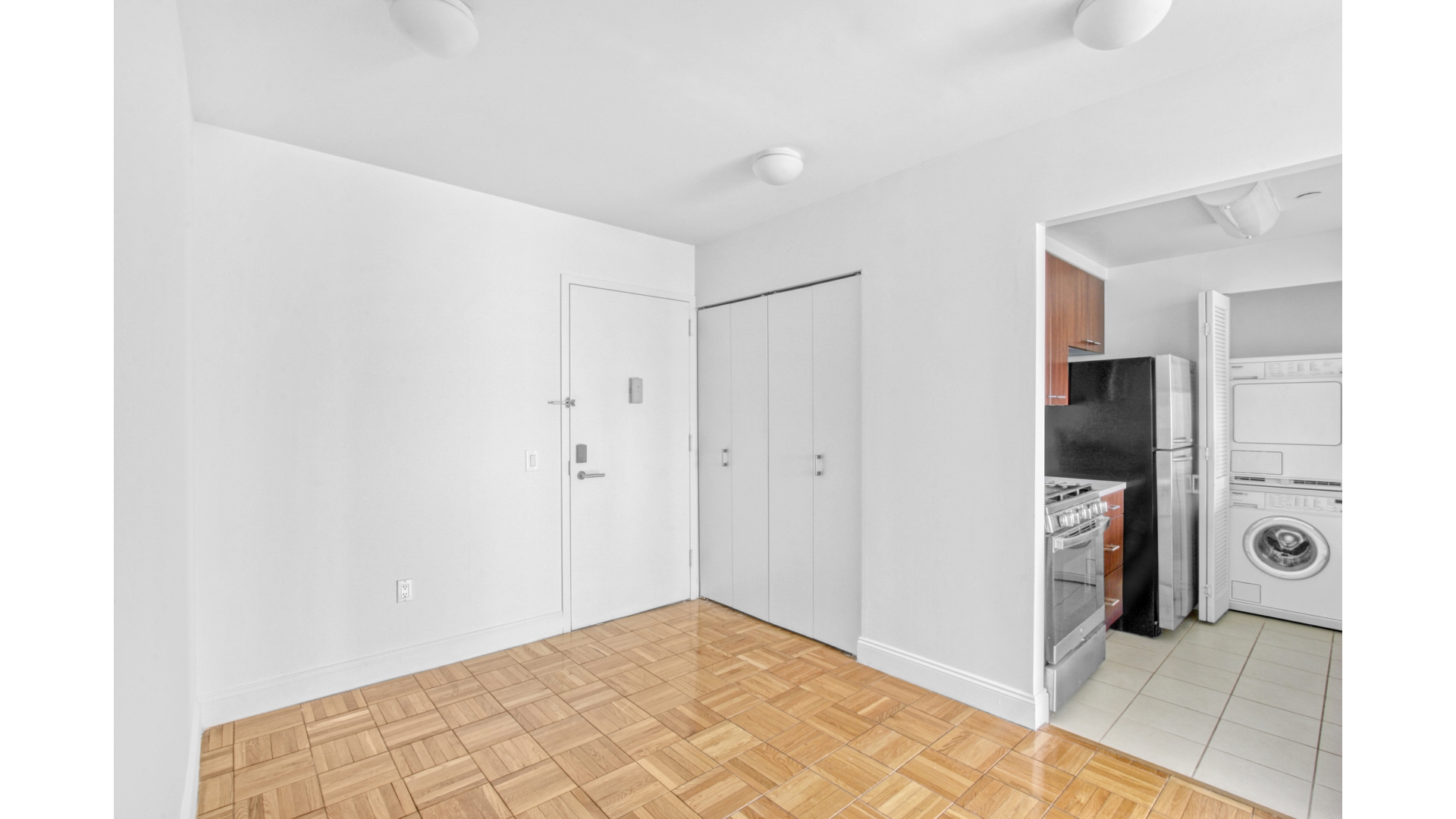 215 E 96TH Street 28N