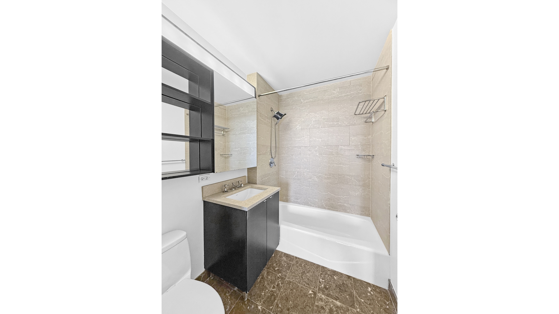 215 E 96TH Street 28N