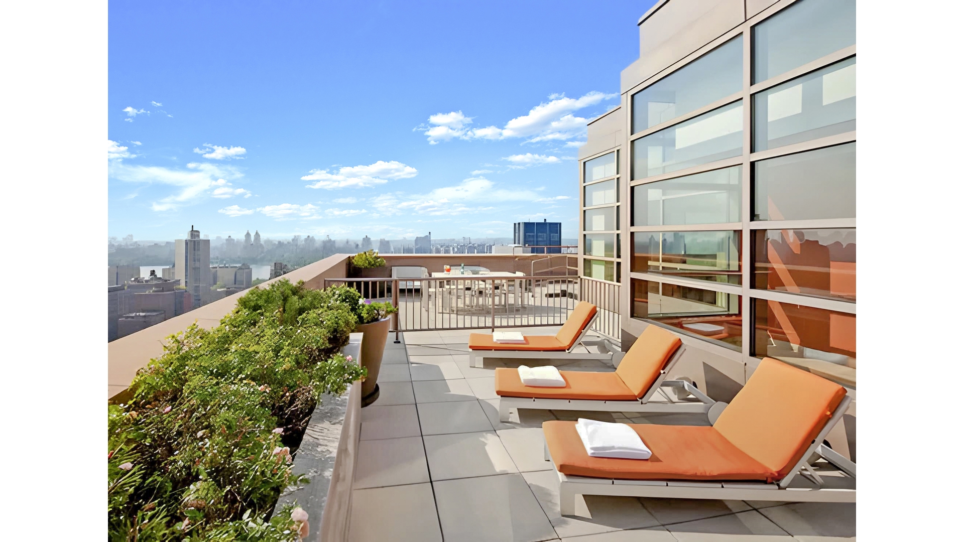 215 E 96TH Street 28N