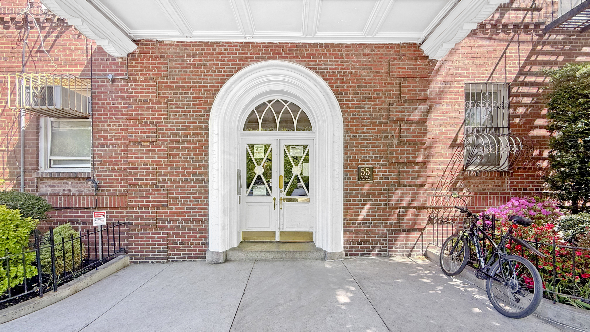 55 EASTERN Parkway 6F